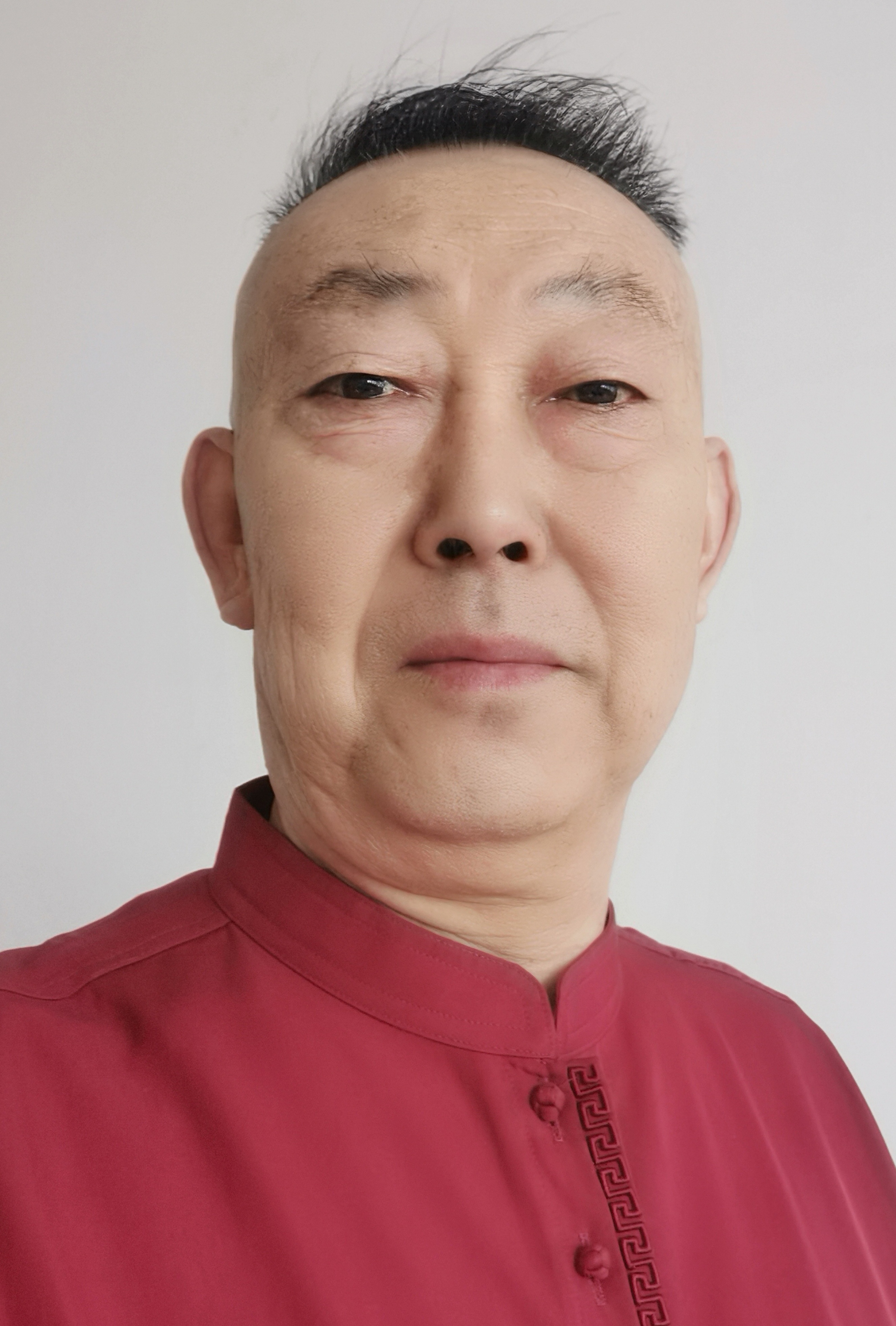 李卫东